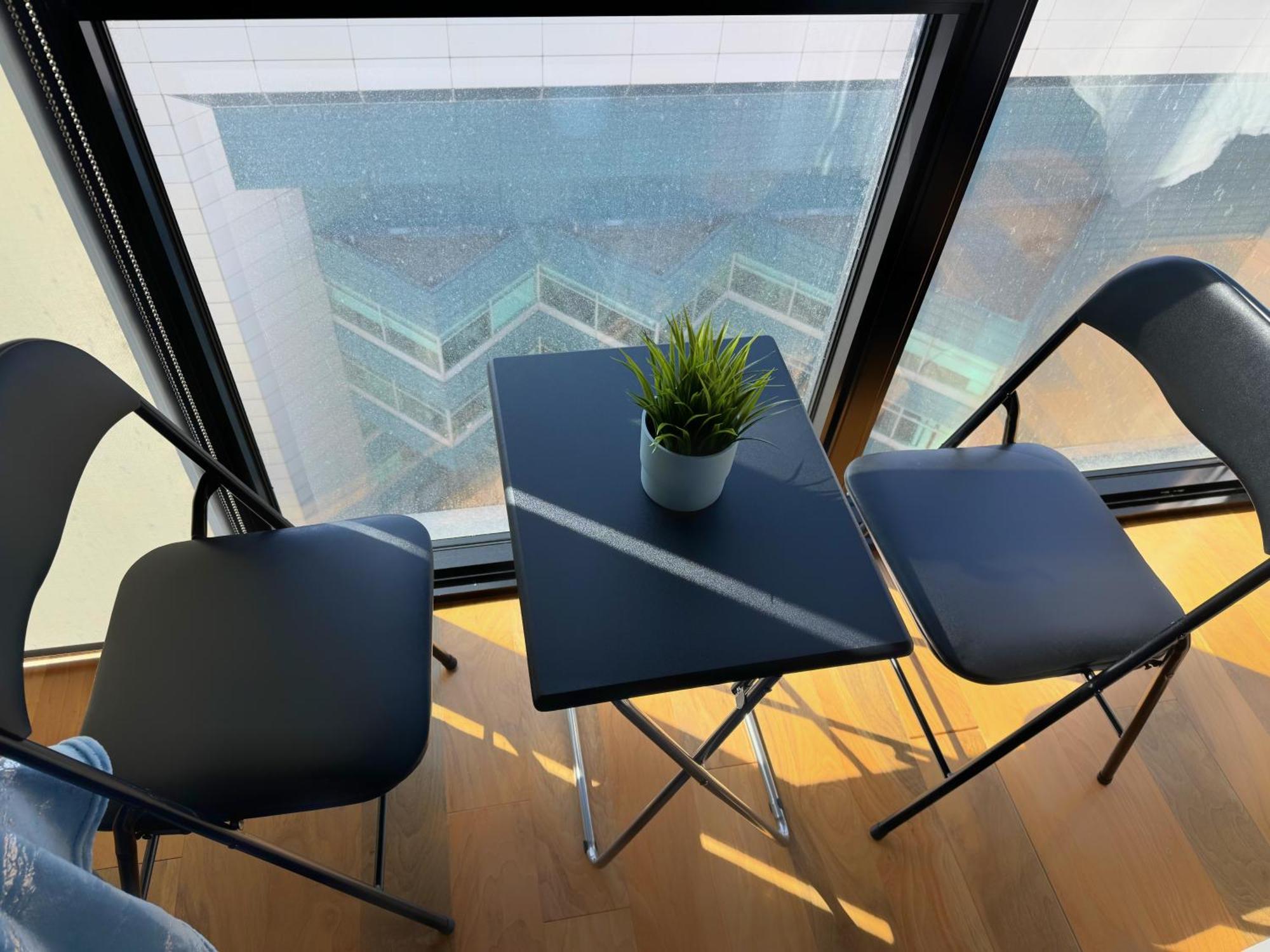 Cozy 1Br Apt - Downtown Уинипег Екстериор снимка